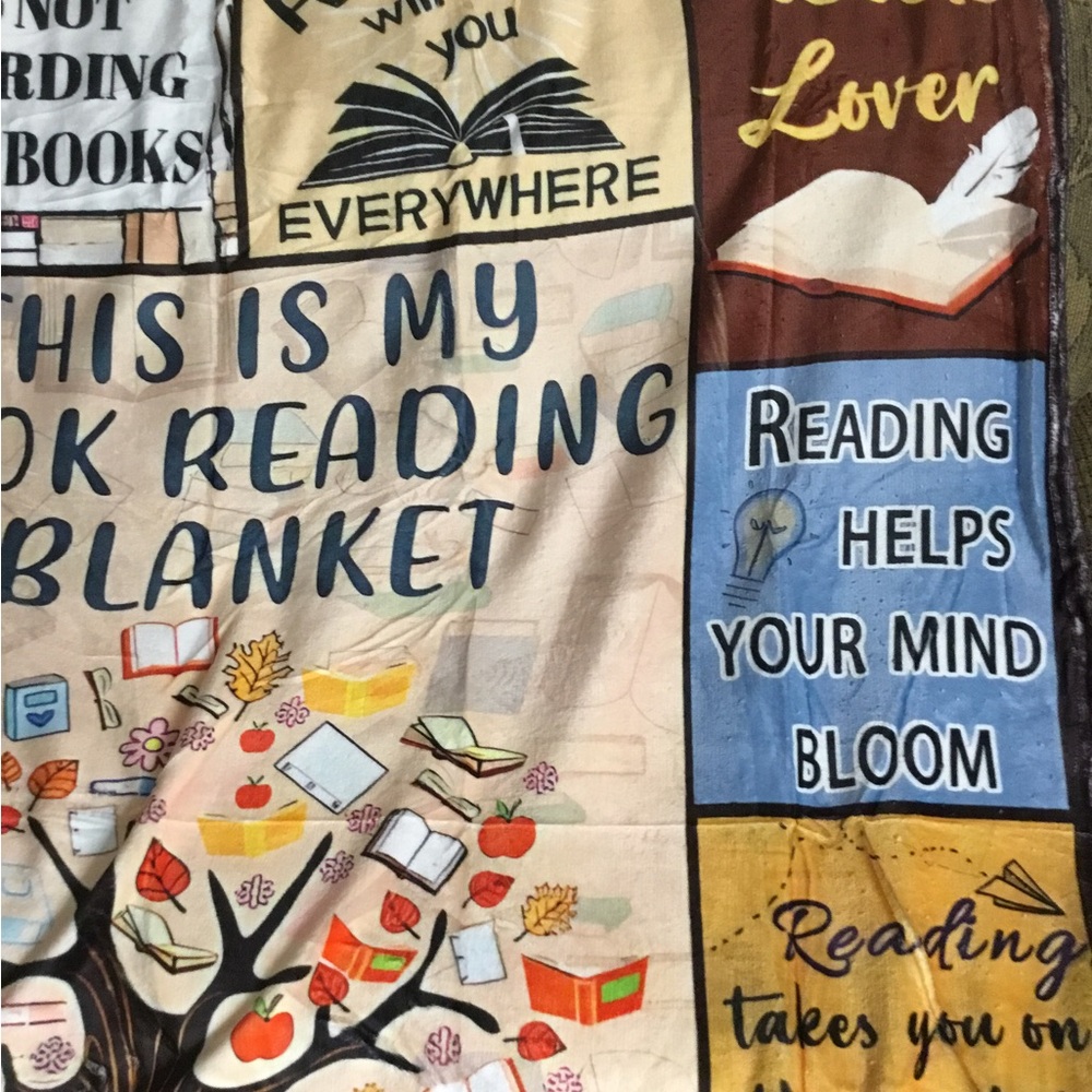 My Reading Plush Throw Blanket - Picture 5 of 6
